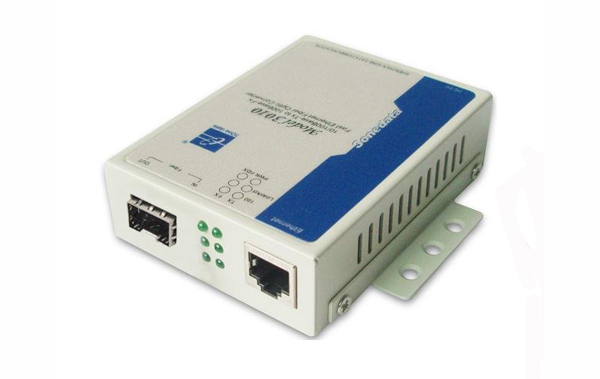 Bộ chuyển đổi quang điện 1 cổng Gigabit Ethernet sang quang SFP Model3011
